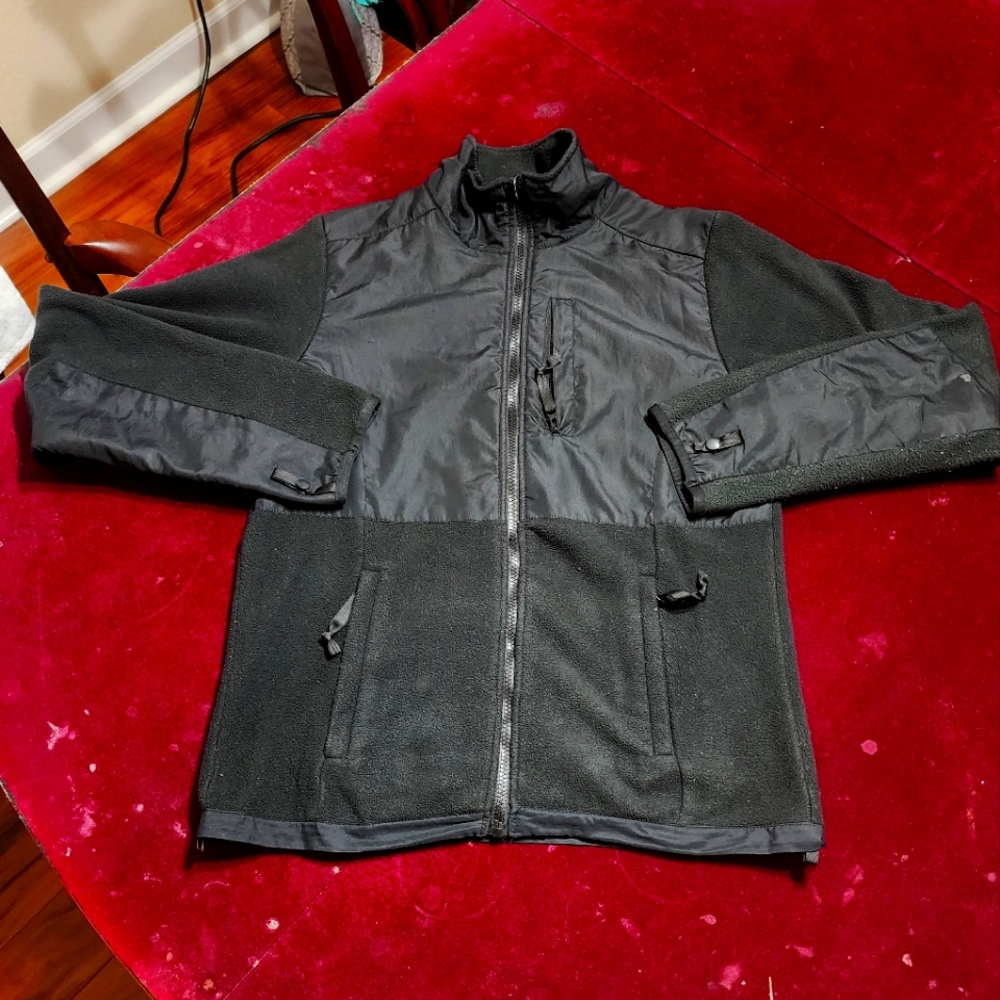 Zena Sport Fleece / Jacket - Picture 2 of 10